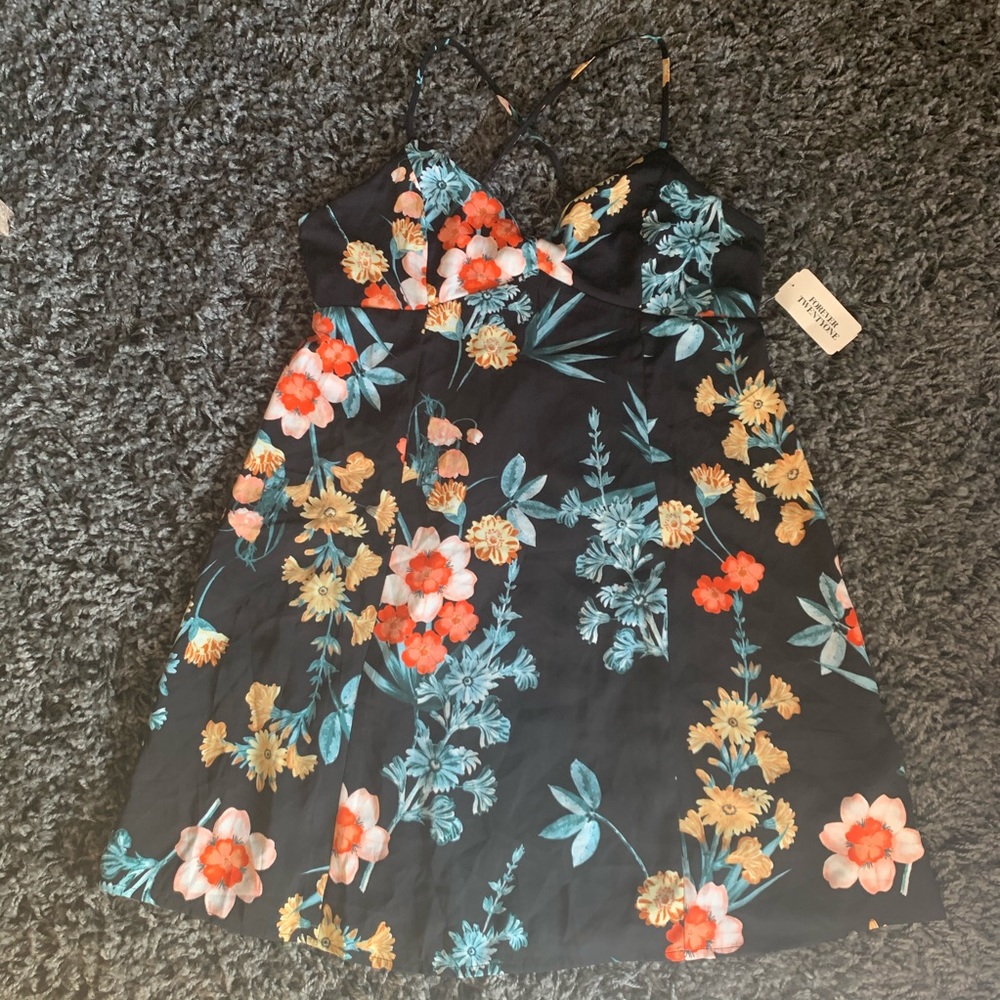 SOLD‼️‼️Short black flowery dress